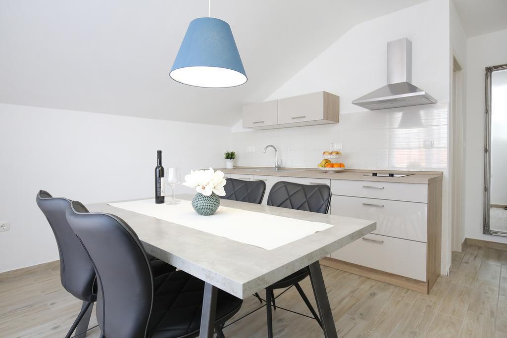 Apartments Nada Sukošan Eksteriør billede